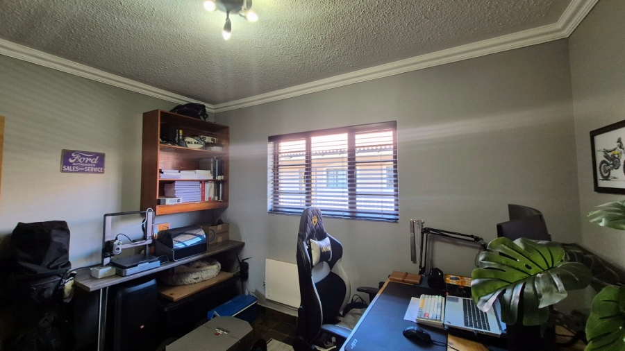 2 Bedroom Property for Sale in Die Bult North West